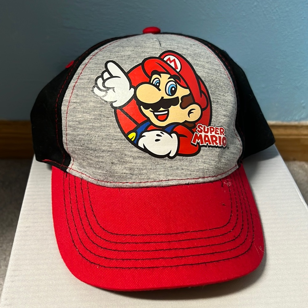 2019 Super Mario baseball cap New without tags Nintendo Luigi bowser gamer